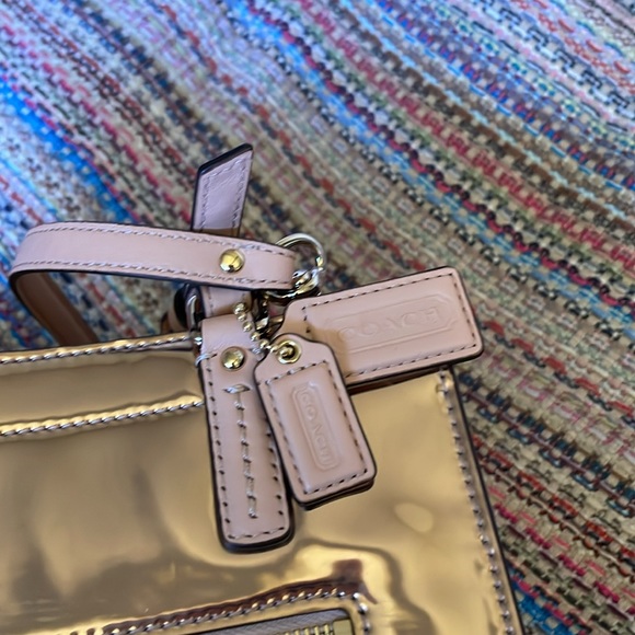 NWT Coach rose gold patent leather handbag - Picture 13 of 15